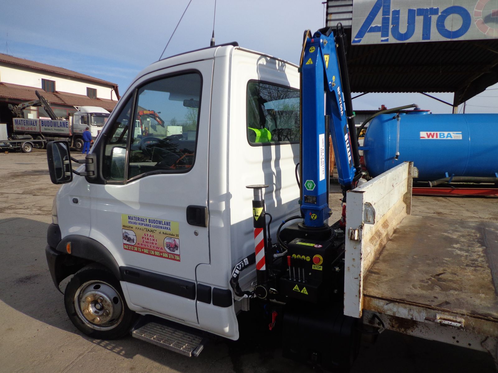żuraw przeładunkowy befard BF1700A na Renault Master